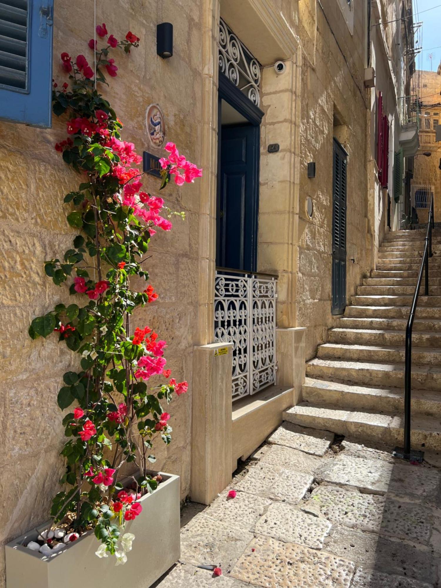 Bed and breakfast Moon Malta Boutique With Rooftop Pool & Sea Views Of Valletta, Grand Harbour & Three Cities Cospicua